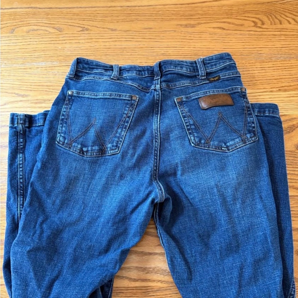 Woman’s wrangler bell bottoms